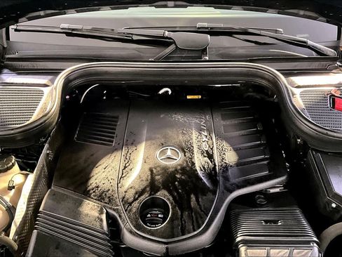 Used 2024 Mercedes-Benz GLS 450 4MATIC image 30