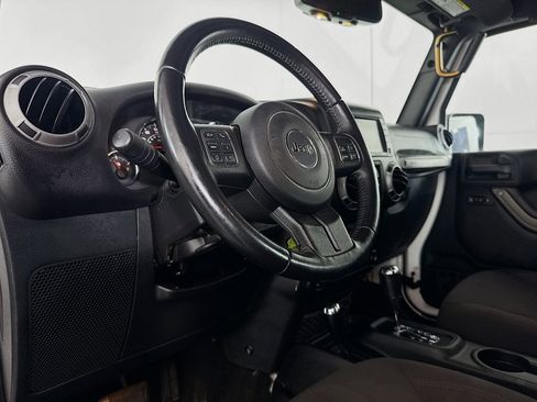 Used 2017 Jeep Wrangler Unlimited Sport image 21