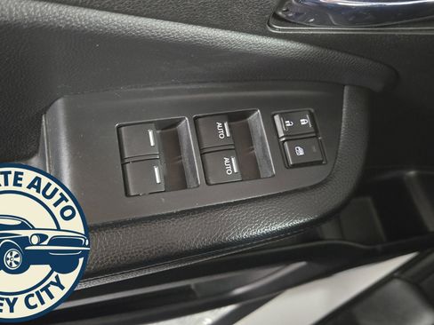 Used 2022 Honda Pilot EX-L image 23