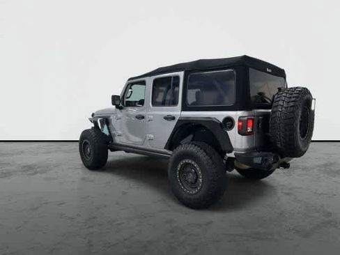 Used 2018 Jeep Wrangler Unlimited Sport S image 9