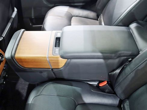 Used 2021 Land Rover Range Rover Autobiography image 30