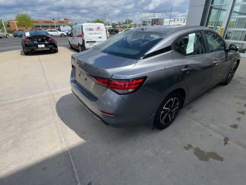 Used 2025 Nissan Sentra SV w/ Trunk Package FWD image 2