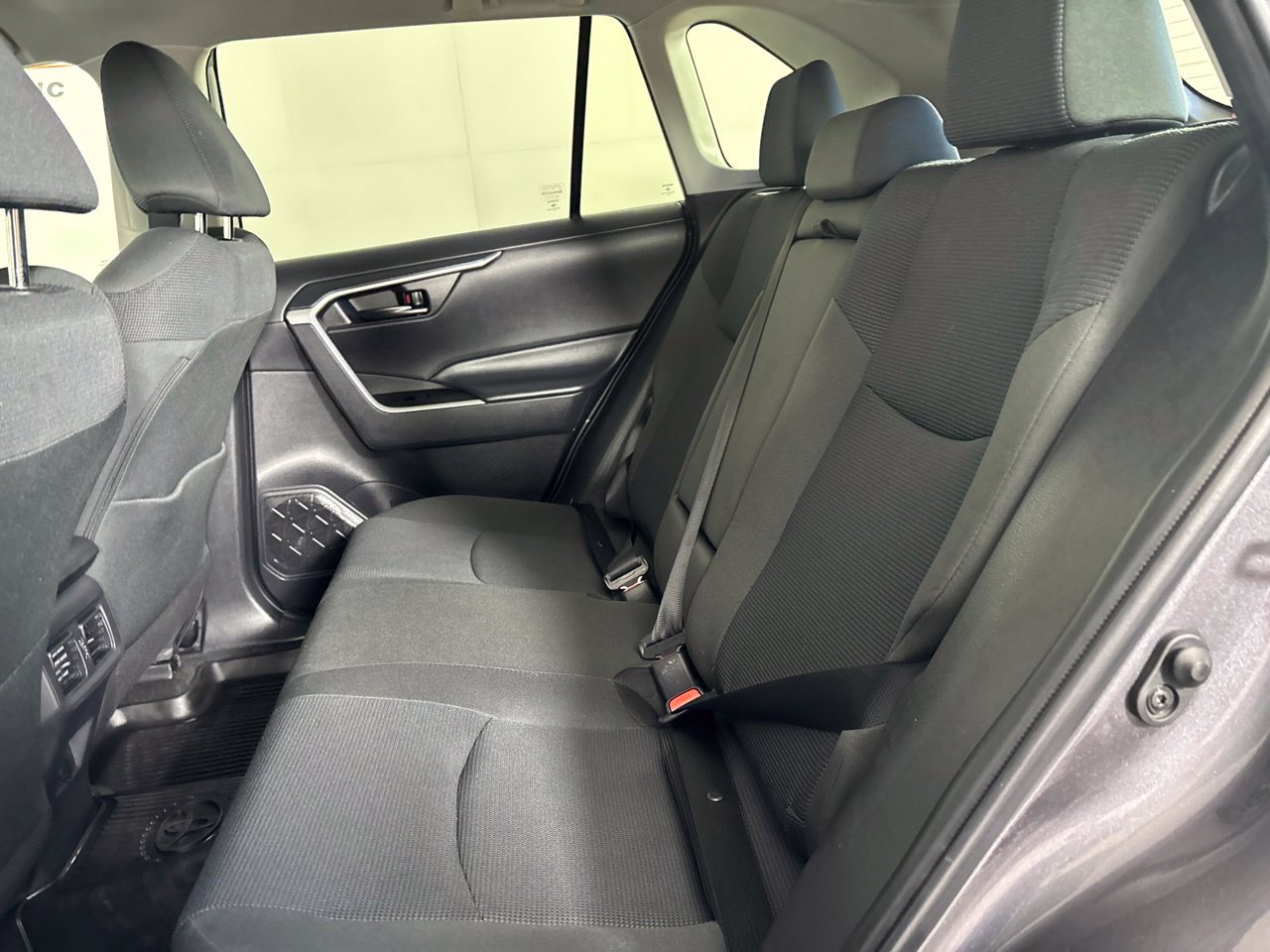 Used 2024 Toyota RAV4 LE AWD/4WD image 21