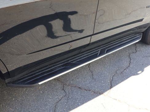 Used 2025 Chevrolet Tahoe Premier image 12