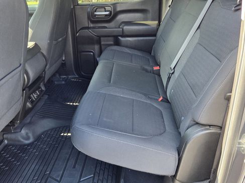 Used 2022 Chevrolet Silverado 1500 LT image 4