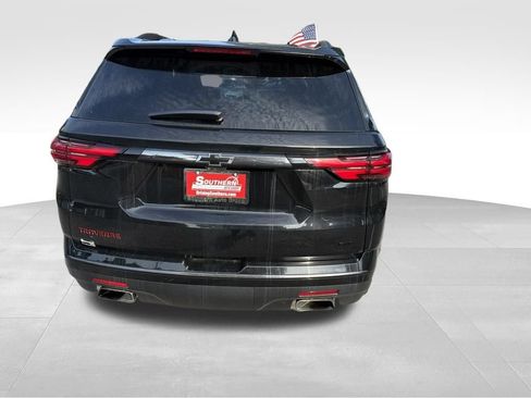 Used 2023 Chevrolet Traverse Premier w/ Redline Edition AWD/4WD image 5