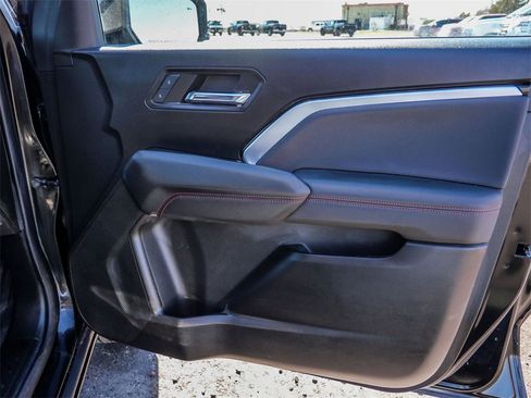 Used 2024 Chevrolet Colorado Z71 w/ Z71 Convenience Package 2 image 15