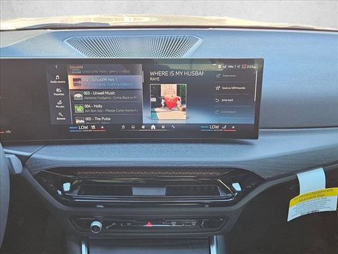 New 2026 BMW 330i xDrive Sedan w/ Convenience Package image 11