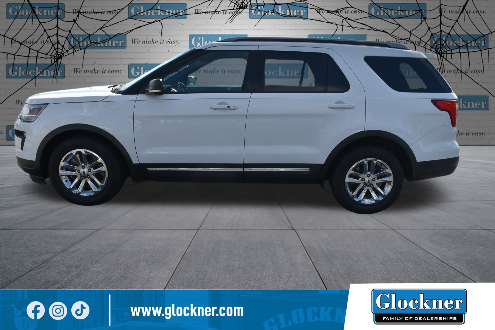 Used 2019 Ford Explorer XLT w/ Equipment Group 201A FWD image 16