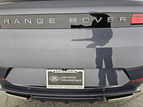 New 2026 Land Rover Range Rover Sport Dynamic SE image 13