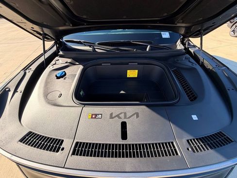 New 2026 Kia EV9 Land image 26