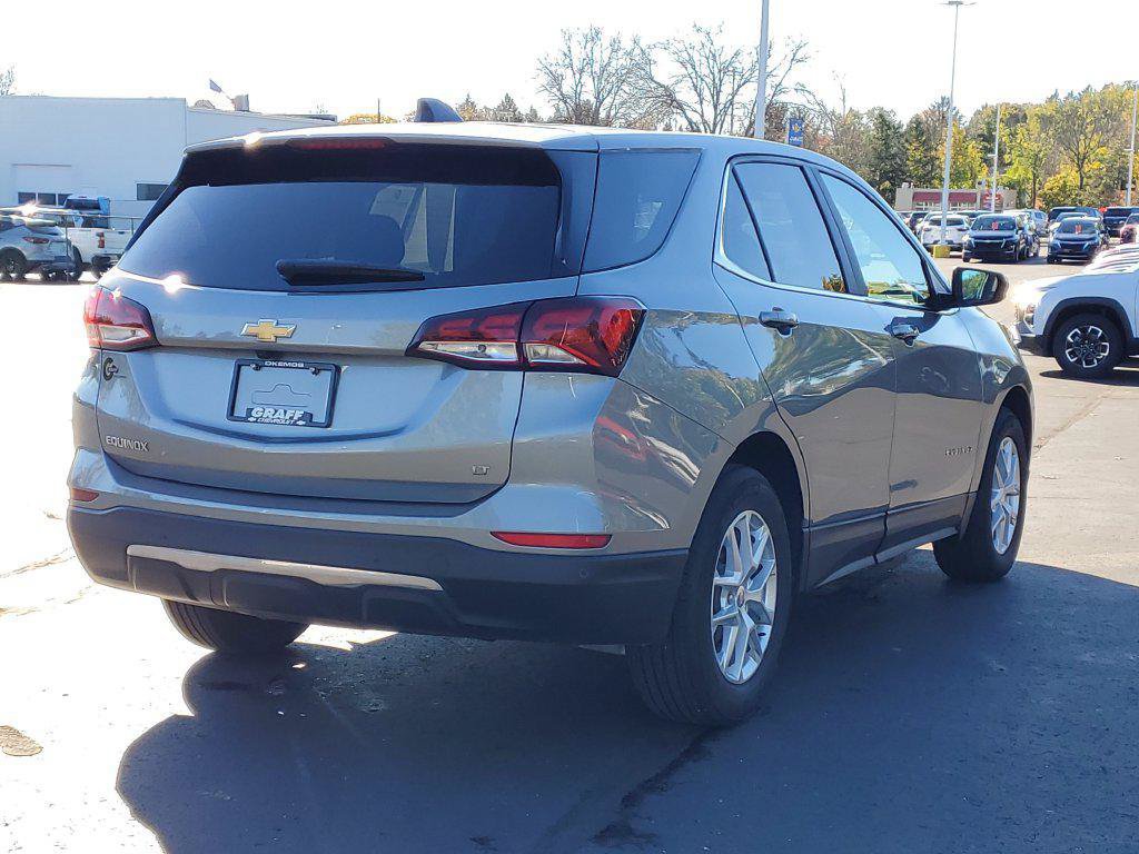 Used 2024 Chevrolet Equinox LT FWD image 3