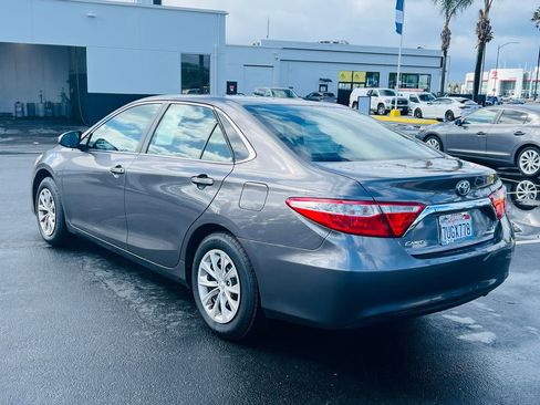 Used 2017 Toyota Camry LE image 9