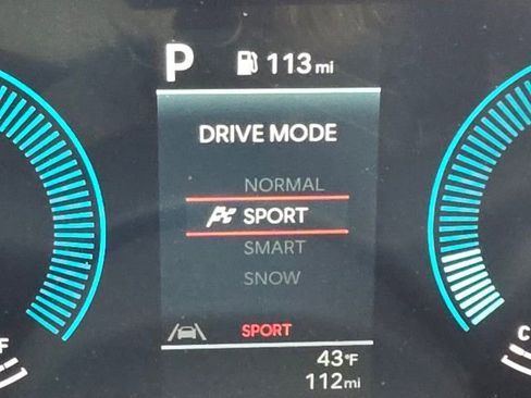 Certified 2025 Hyundai Santa Cruz SEL image 8