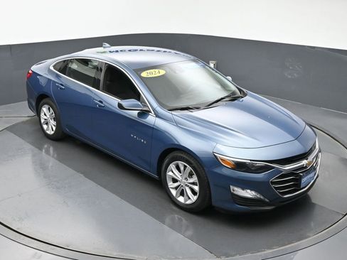 Certified 2024 Chevrolet Malibu LT image 3
