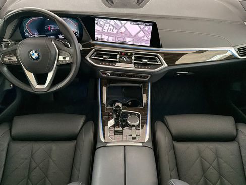Used 2023 BMW X5 xDrive45e AWD/4WD image 3
