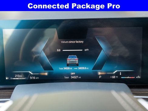 Used 2023 BMW X7 xDrive40i w/ Premium Package image 4