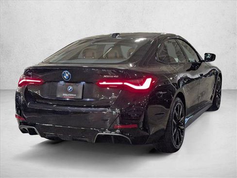 Used 2025 BMW i4 xDrive40i image 2