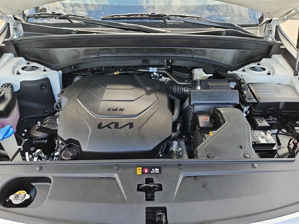 Used 2025 Kia Telluride S FWD image 36