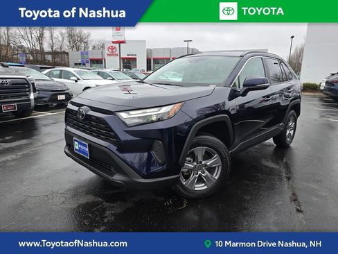Used 2025 Toyota RAV4 XLE image 1