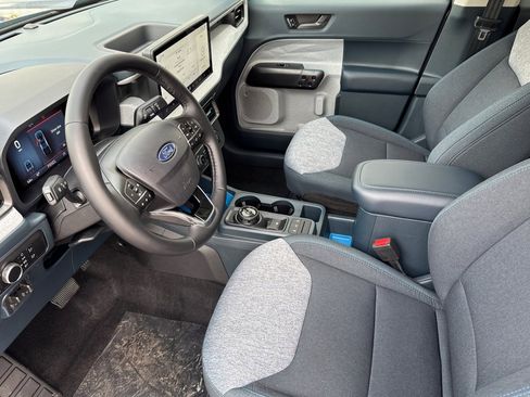 New 2025 Ford Maverick XLT w/ XLT Luxury Package image 9