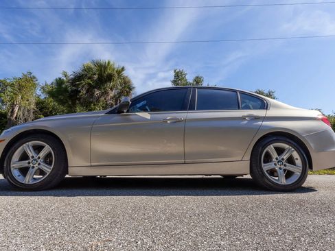 Used 2014 BMW 328i Sedan RWD image 8