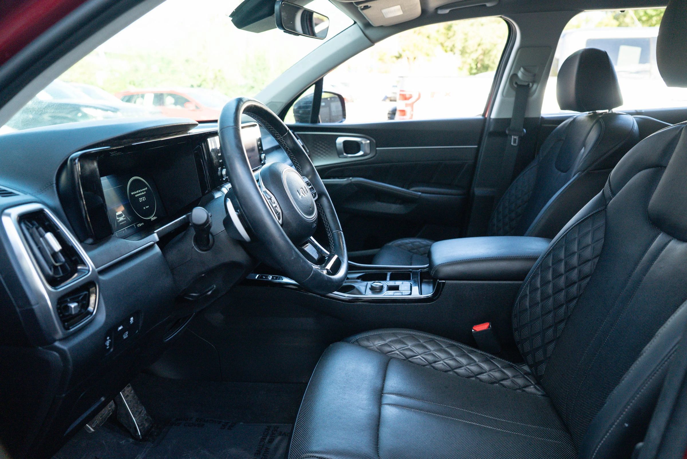Used 2023 Kia Sorento SX AWD/4WD image 16