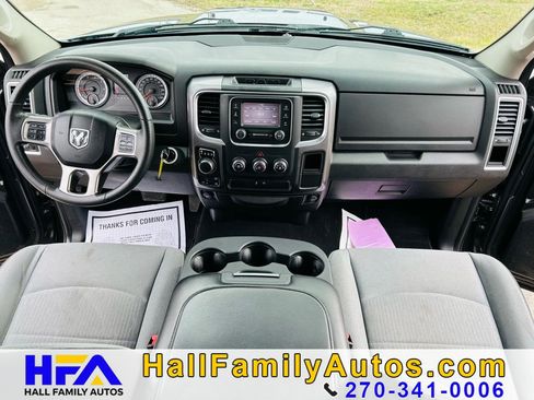 Used 2021 RAM 1500 Classic SLT AWD/4WD image 10