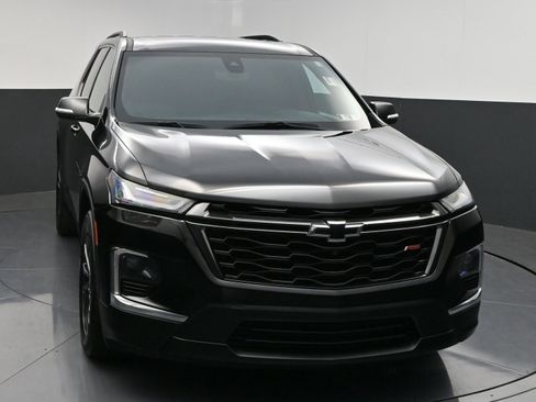 Used 2023 Chevrolet Traverse RS AWD/4WD image 2