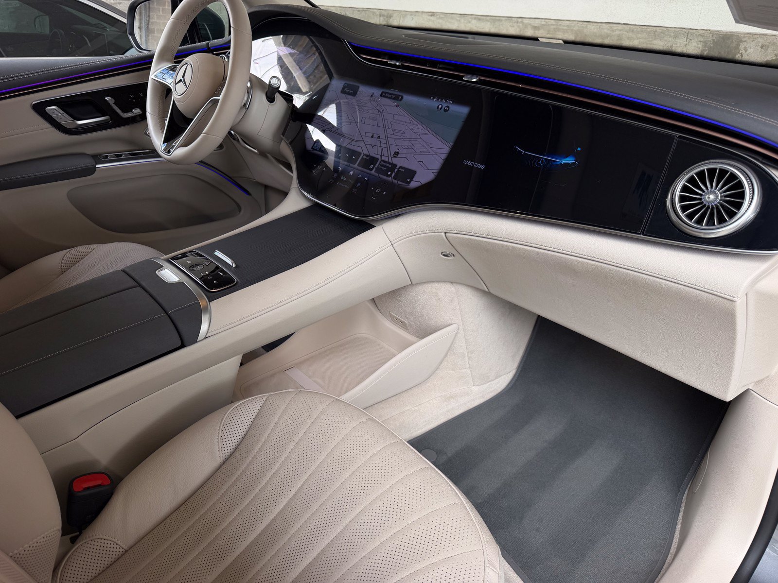 Used 2023 Mercedes-Benz EQS 580 4MATIC SUV image 19