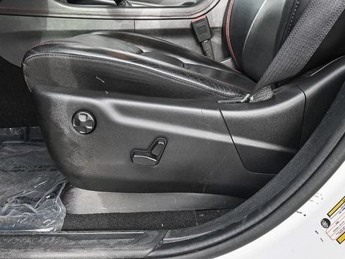Used 2023 Dodge Durango GT RWD image 26