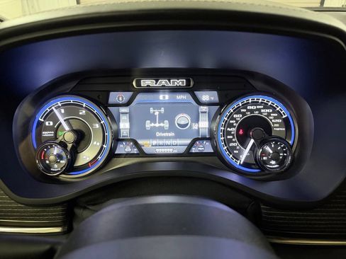 Used 2021 RAM 1500 Limited AWD/4WD image 14