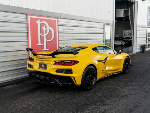 Used 2025 Chevrolet Corvette Z06 w/ Stealth Interior Trim Package image 47