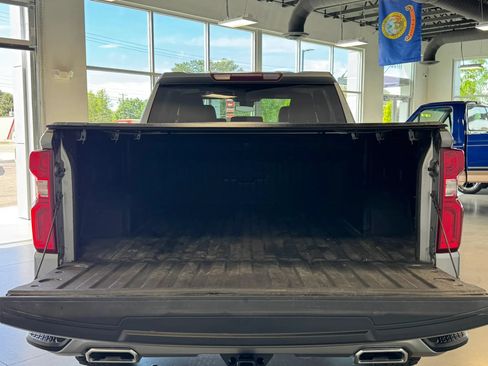 Used 2023 Chevrolet Silverado 1500 RST AWD/4WD image 7