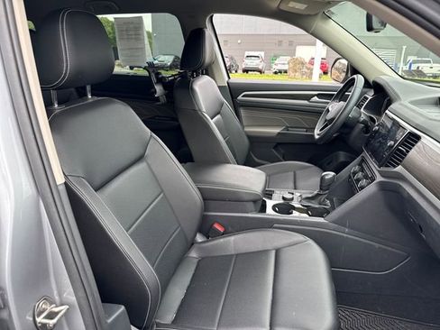 Used 2023 Volkswagen Atlas SE AWD/4WD image 13