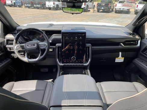 New 2026 GMC Yukon Elevation w/ Elevation Premium Package RWD image 23