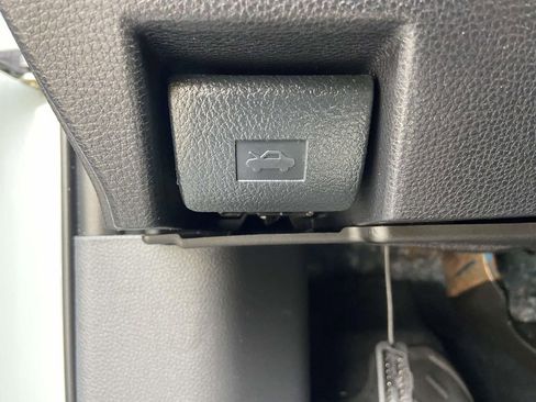 Used 2024 Toyota Tundra Platinum image 31