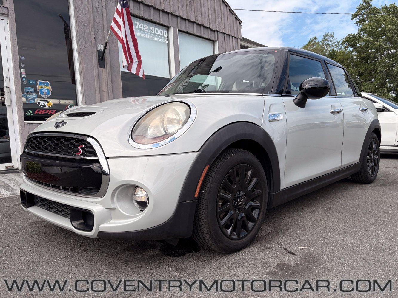 Used 2015 MINI Cooper S FWD image 2