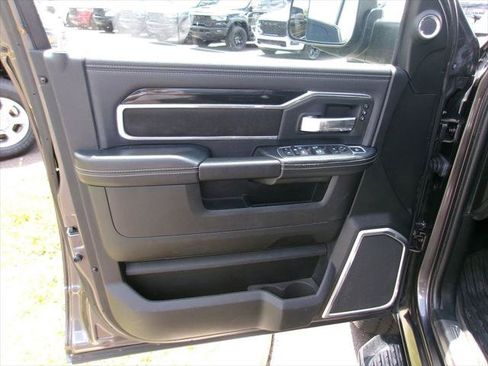 Certified 2022 RAM 2500 Laramie AWD/4WD image 5