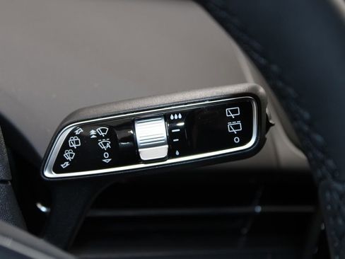 New 2026 Lincoln Nautilus Premier AWD/4WD image 38