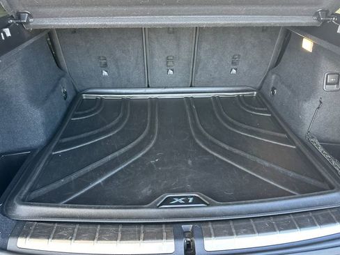 Used 2018 BMW X1 xDrive28i AWD/4WD image 16