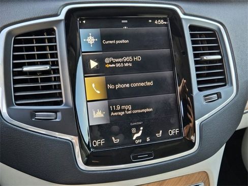 Used 2022 Volvo XC90 T6 Momentum w/ Climate Package image 19