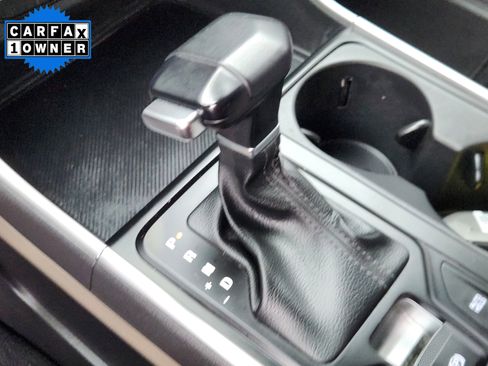 Used 2025 Kia Carnival image 13