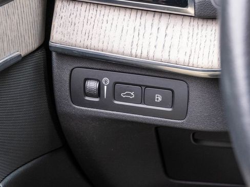 Used 2021 Volvo XC90 T8 Inscription image 22