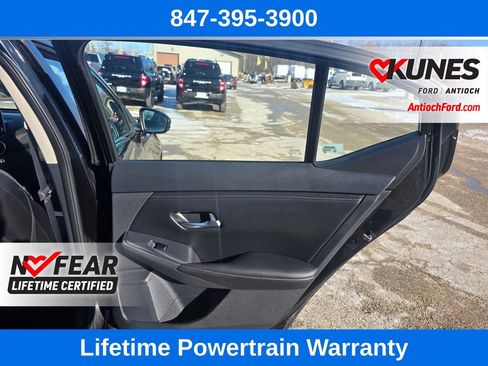 Used 2023 Nissan Sentra SR w/ SR Premium Package image 26