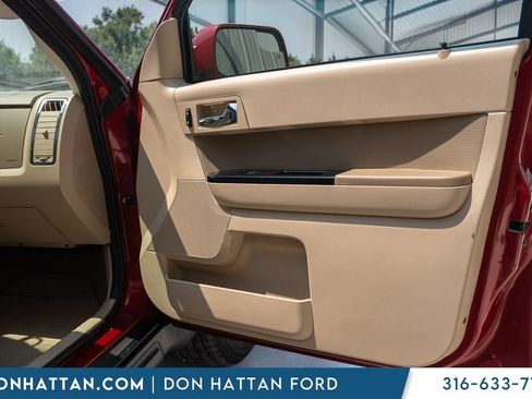 Used 2011 Ford Escape Limited w/ 302A Rapid Spec Order Code FWD image 24