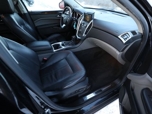 Used 2011 Cadillac SRX Luxury image 10