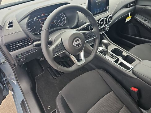 New 2025 Nissan Sentra SV w/ All-Weather Package image 6