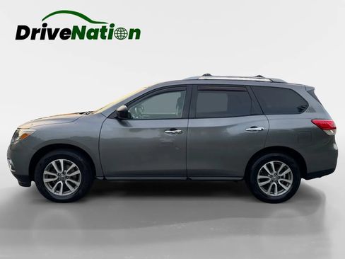Used 2016 Nissan Pathfinder S AWD/4WD image 8