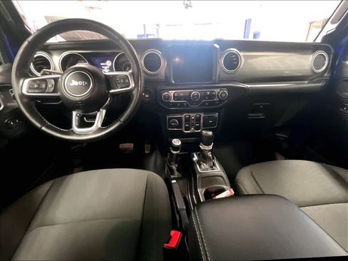 Used 2020 Jeep Wrangler Unlimited Sahara AWD/4WD image 21